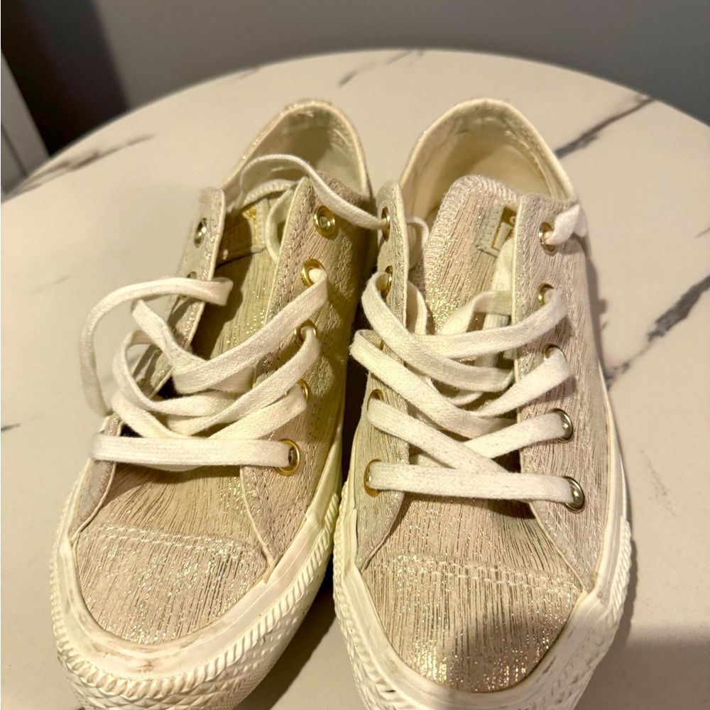 Women’s Gold Glitter Converse- Size 6